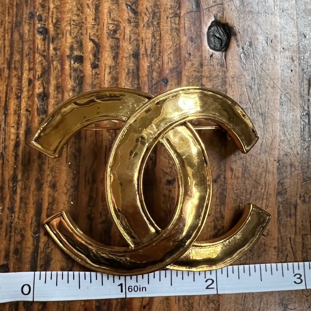 Chanel Brooch - Picture 4 of 4